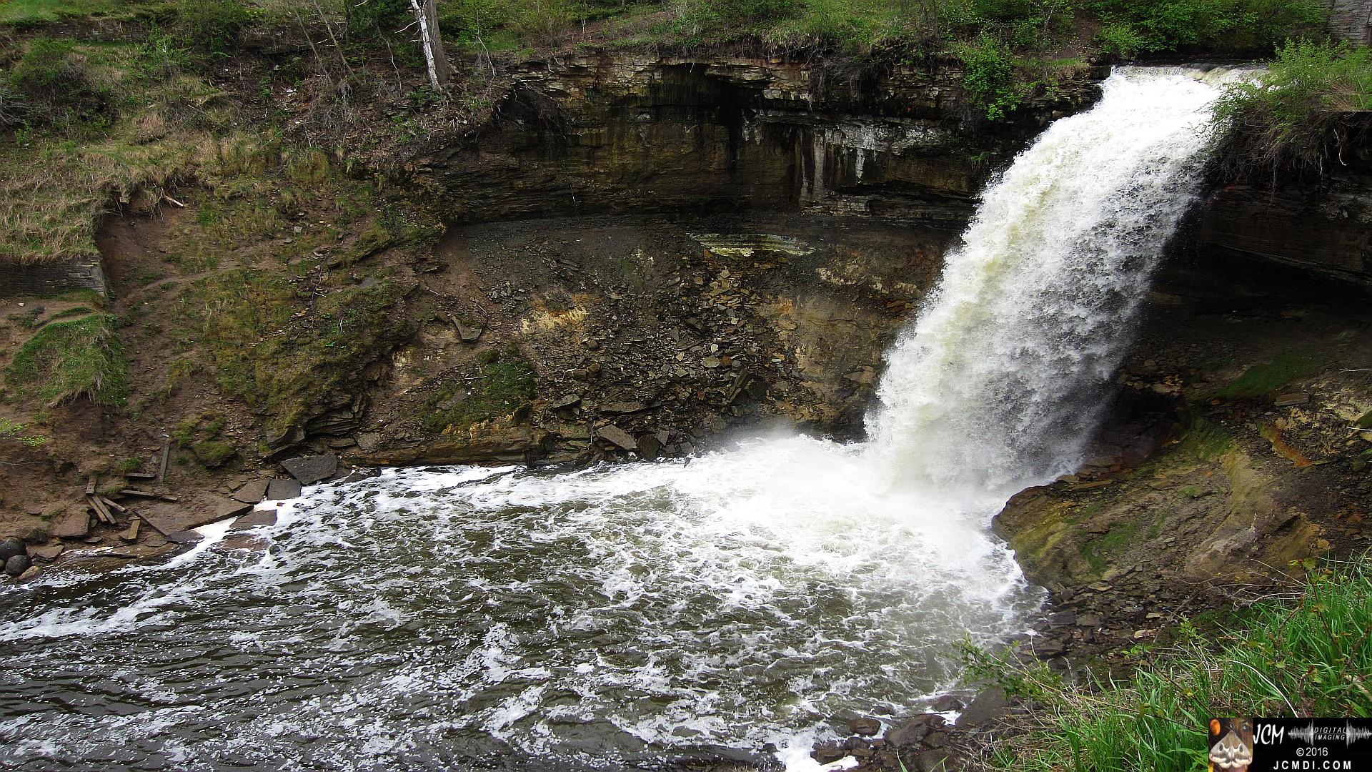 Minnehaha Falls (Minnesota) wide view